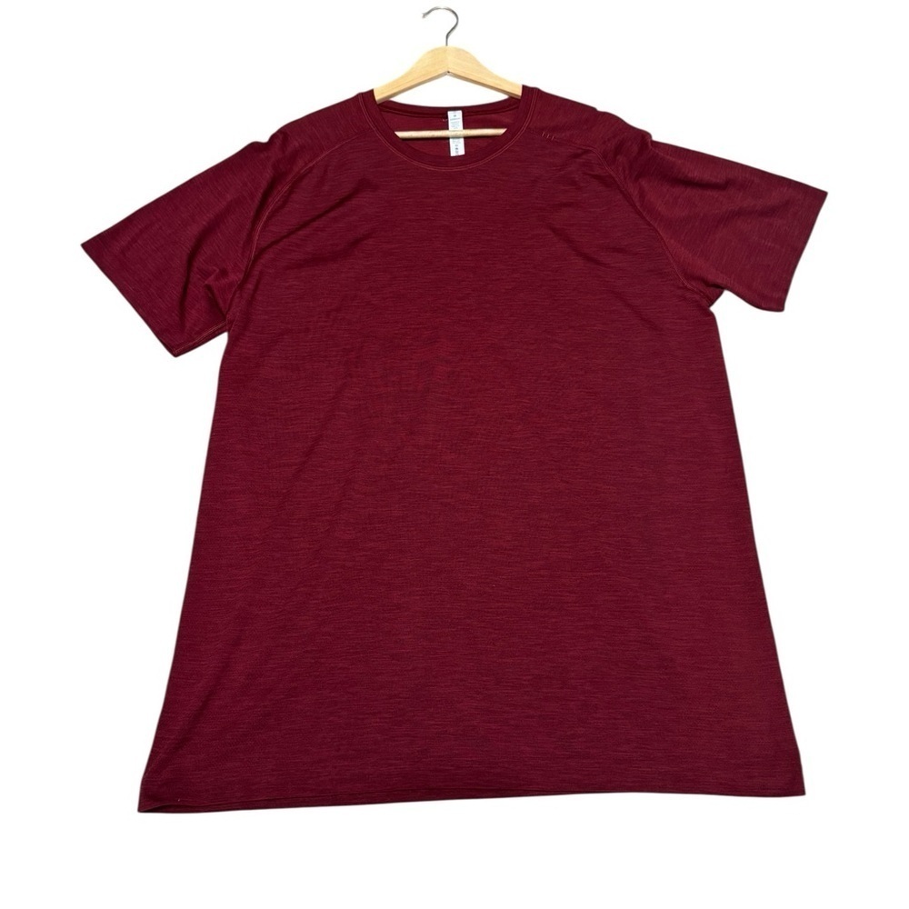 Lululemon Metal Vent Tech Red Size XL